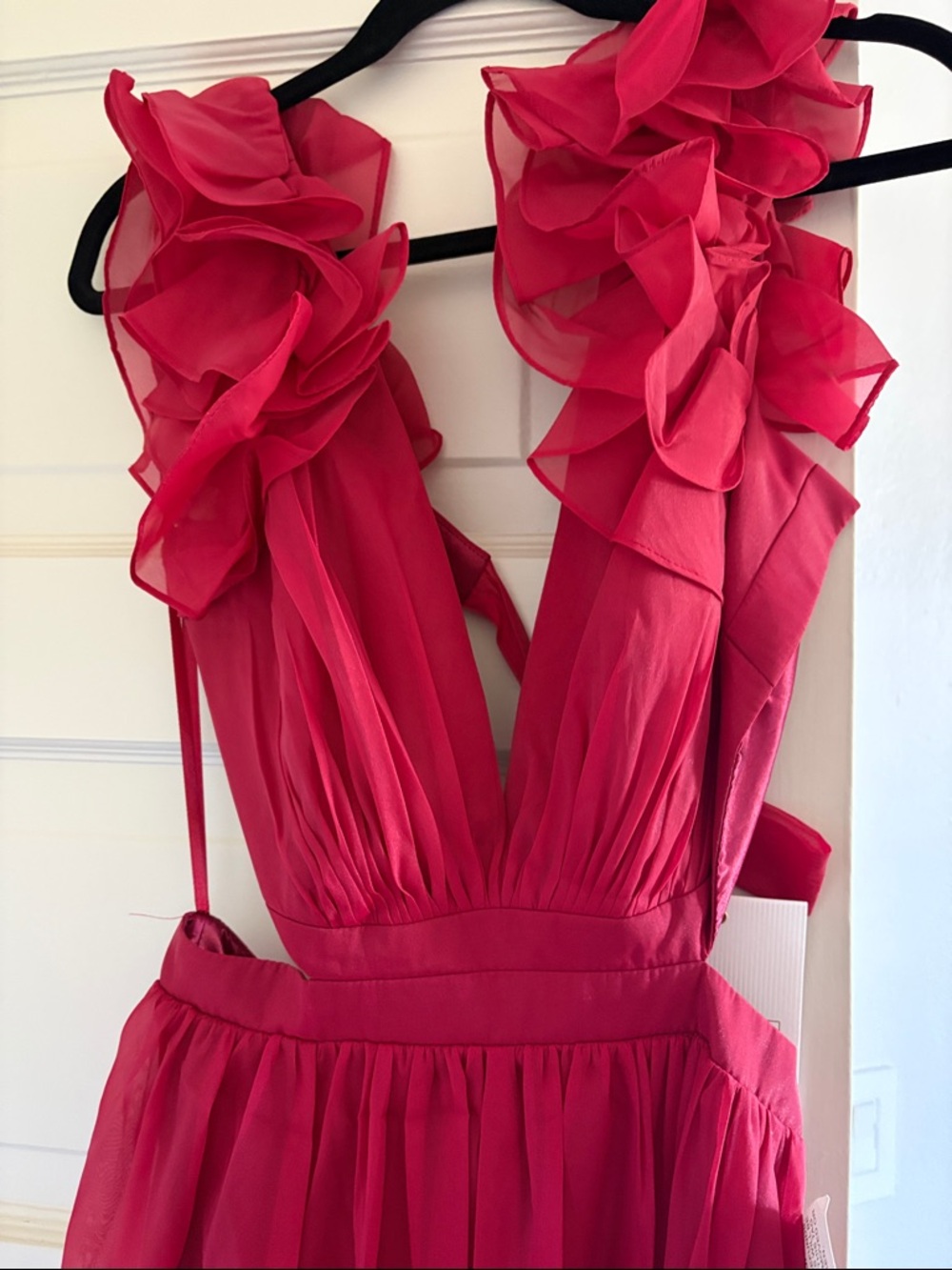 Mac Duggal RUFFLED SHOULDER CUT OUT SOFT TIE BACK TIERED GOWN size 6 - Picture 2 of 10